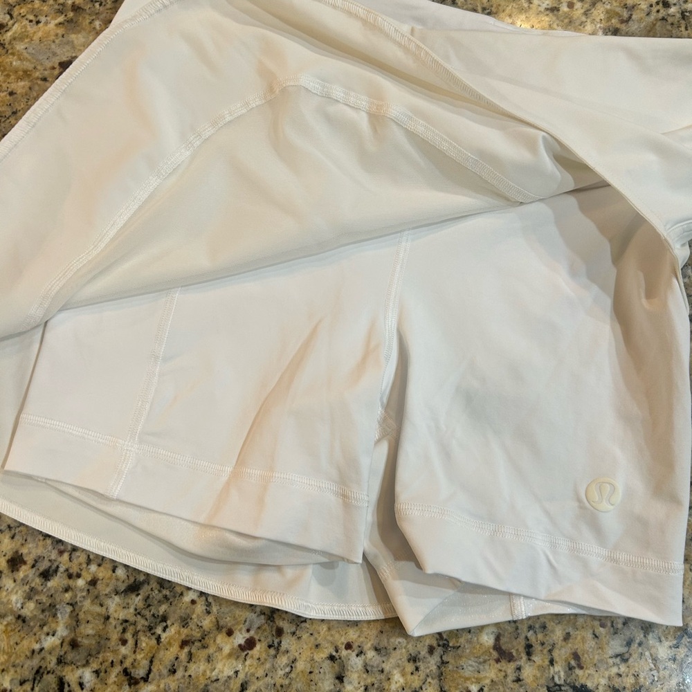 Lululemon Athletica Cream Skort - Picture 3 of 5